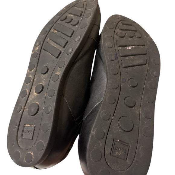 Hugo Boss leather sneakers in great conditions - Picture 7 of 9